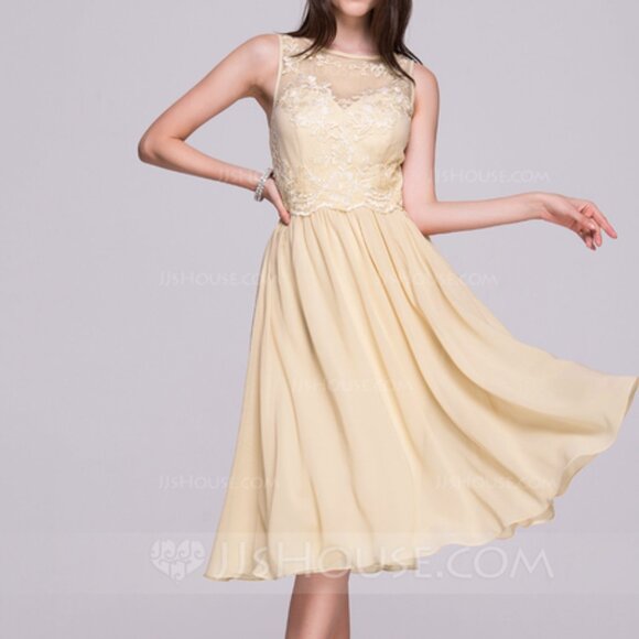 Formal dress - Picture 4 of 4